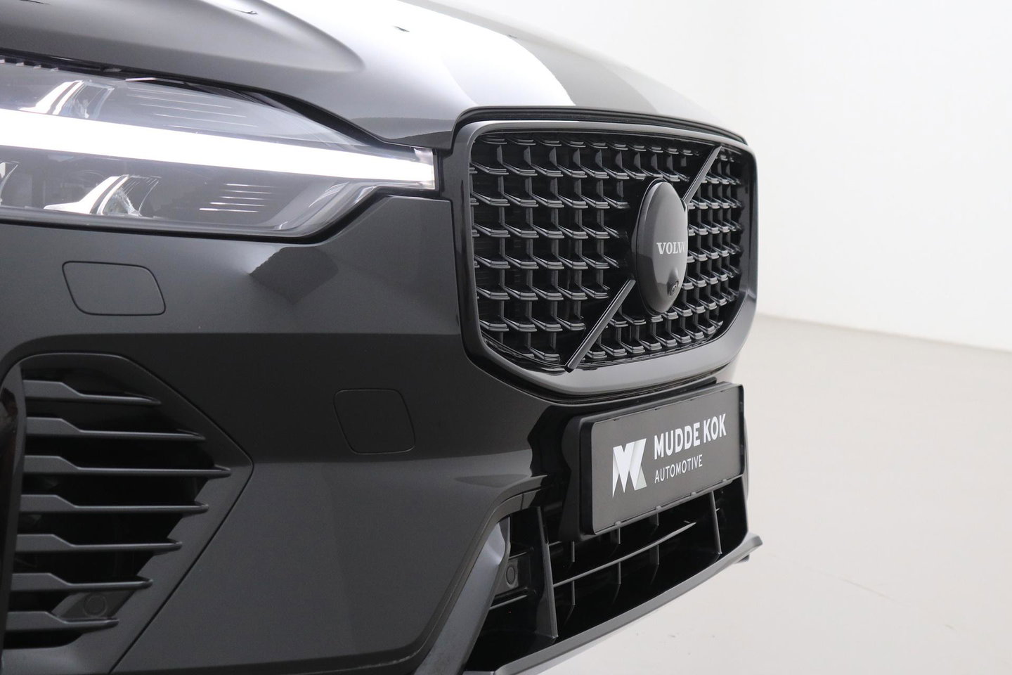 Volvo XC60 T6 Plus Black Edition | Harman/Kardon | Panoramadak | 360-camera | 21 Inch