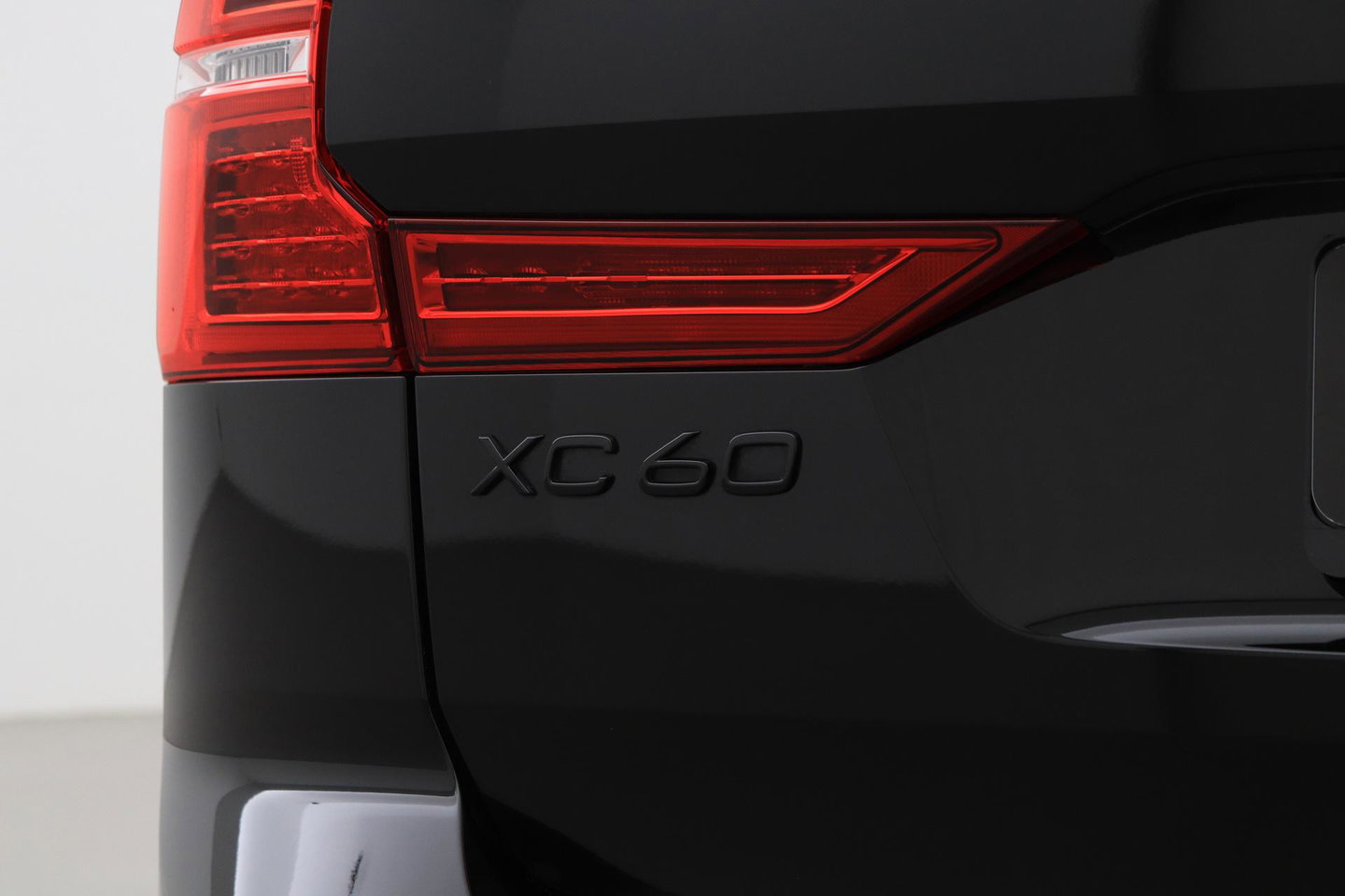 Volvo XC60 T6 Plus Black Edition | Harman/Kardon | Panoramadak | 360-camera | 21 Inch