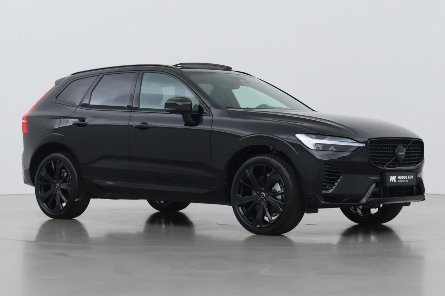 Volvo XC60 T6 Plus Black Edition | Harman/Kardon | Panoramadak | 360-camera | 21 Inch