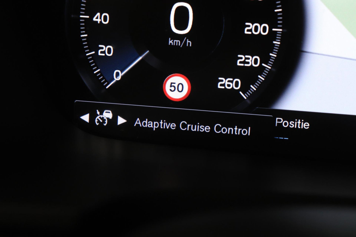 Volvo V90 T8 AWD R-Design | Luchtvering | Harman/Kardon | Trekhaak | 360° Camera | BLIS | Standkachel | 20 Inch | ACC