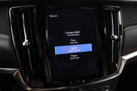 Volvo V90 T8 AWD R-Design | Luchtvering | Harman/Kardon | Trekhaak | 360° Camera | BLIS | Standkachel | 20 Inch | ACC