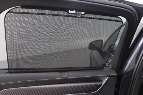 Volvo V90 T8 AWD R-Design | Luchtvering | Harman/Kardon | Trekhaak | 360° Camera | BLIS | Standkachel | 20 Inch | ACC