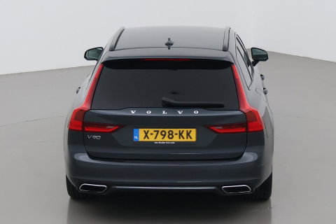 Volvo V90 T8 AWD R-Design | Luchtvering | Harman/Kardon | Trekhaak | 360° Camera | BLIS | Standkachel | 20 Inch | ACC