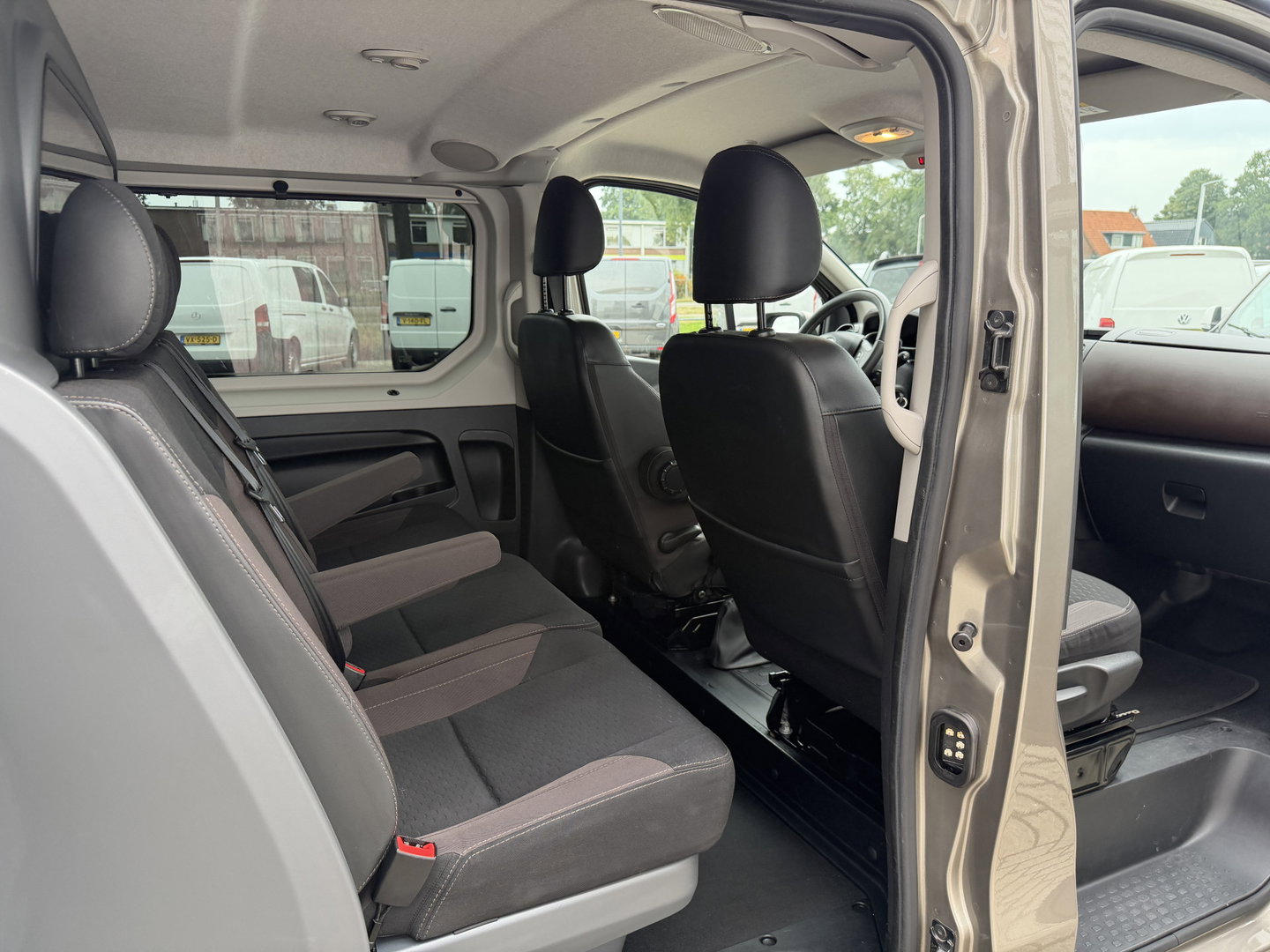 Fiat Talento 1.6 MJ EcoJet 125pk L2H1 DC 5 persoons SX / vaste prijs rijklaar € 15.950 ex btw / lease vanaf € 269 / euro 6 / bpm vrij / airco / cruise / navigatie / trekhaak / camera !