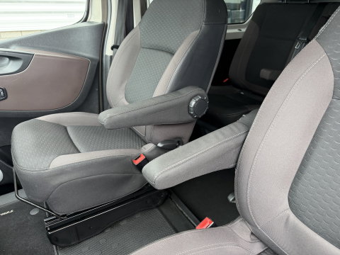 Fiat Talento 1.6 MJ EcoJet 125pk L2H1 DC 5 persoons SX / vaste prijs rijklaar € 15.950 ex btw / lease vanaf € 269 / euro 6 / bpm vrij / airco / cruise / navigatie / trekhaak / camera !