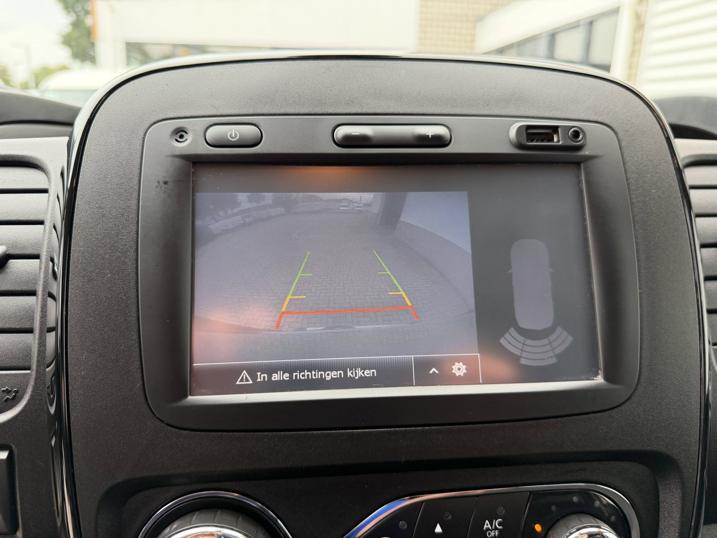 Fiat Talento 1.6 MJ EcoJet 125pk L2H1 DC 5 persoons SX / vaste prijs rijklaar € 15.950 ex btw / lease vanaf € 269 / euro 6 / bpm vrij / airco / cruise / navigatie / trekhaak / camera !