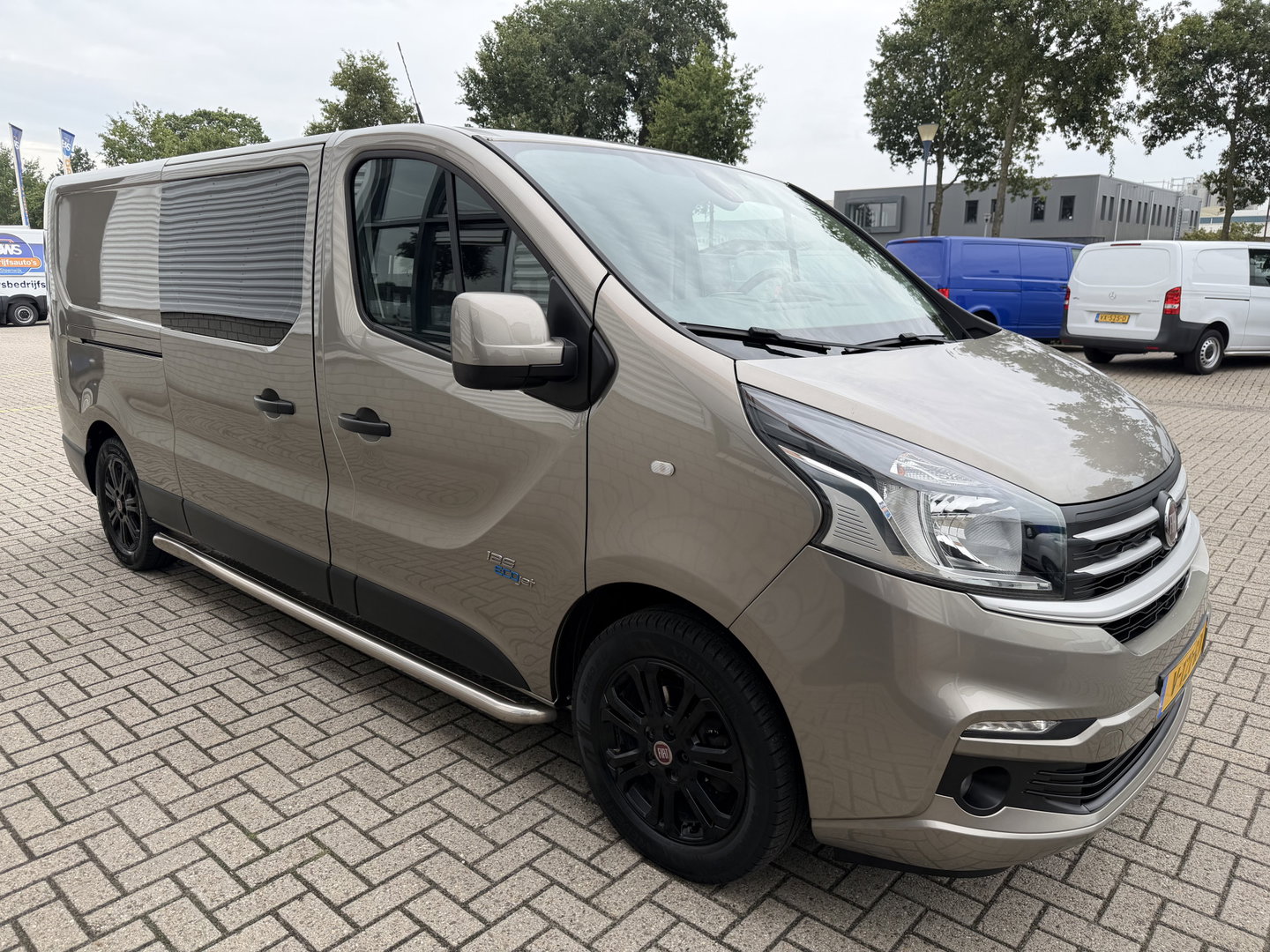 Fiat Talento 1.6 MJ EcoJet 125pk L2H1 DC 5 persoons SX / vaste prijs rijklaar € 15.950 ex btw / lease vanaf € 269 / euro 6 / bpm vrij / airco / cruise / navigatie / trekhaak / camera !