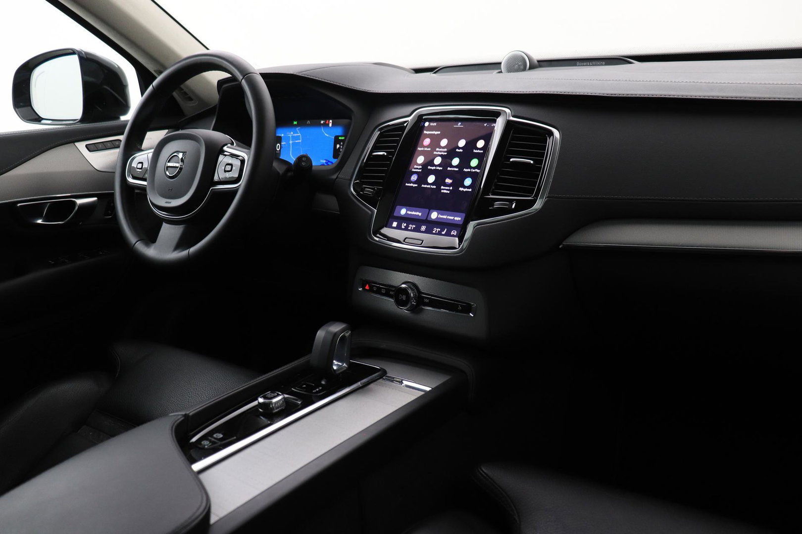 Volvo XC90 T8 Ultimate Bright | Trekhaak | Bowers & Wilkins | 22 inch | Panoramadak