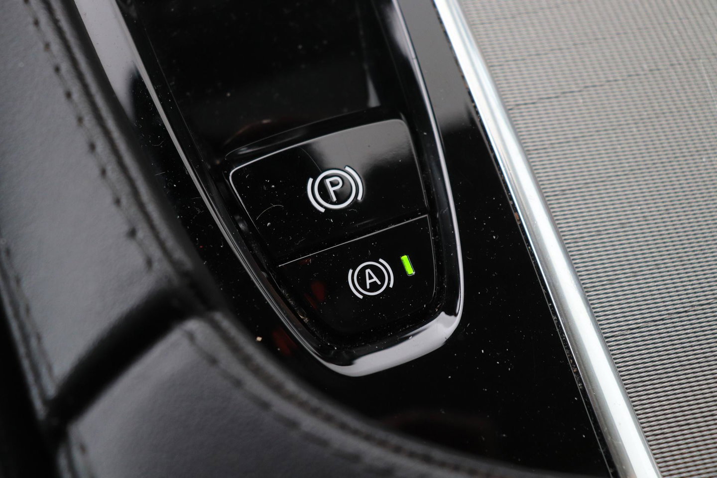 Volvo XC90 T8 Ultimate Bright | Trekhaak | Bowers & Wilkins | 22 inch | Panoramadak