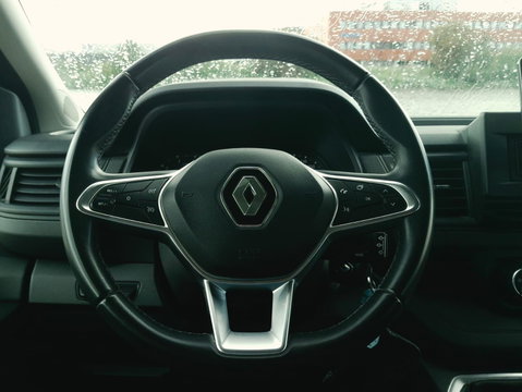 Renault Trafic 2.0 dCi L2H1 DC | Led | Unieke Kleur | Stuur Bediening | Cruise |
