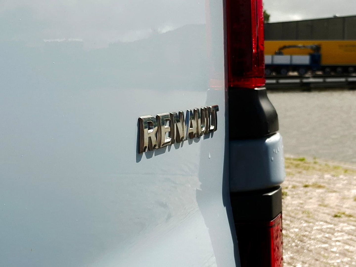 Renault Trafic 2.0 dCi L2H1 DC | Led | Unieke Kleur | Stuur Bediening | Cruise |