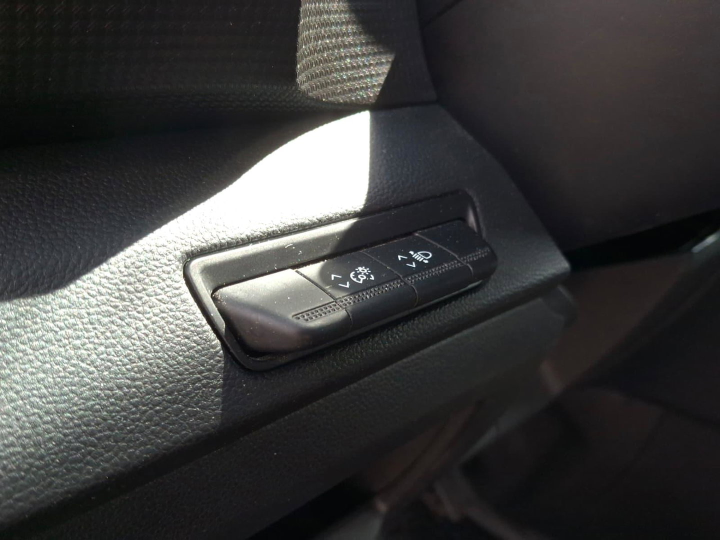 Renault Trafic 2.0 dCi L2H1 DC | Led | Unieke Kleur | Stuur Bediening | Cruise |