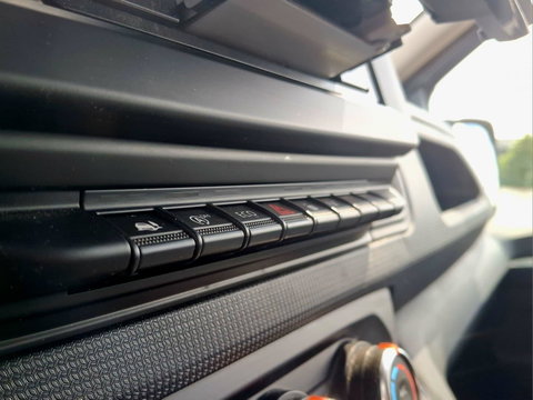 Renault Trafic 2.0 dCi L2H1 DC | Led | Unieke Kleur | Stuur Bediening | Cruise |