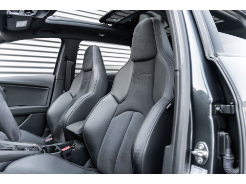SEAT Leon ST 2.0 TSI 4DRIVE CUPRA R CARBON PANO BREMBO BEATS
