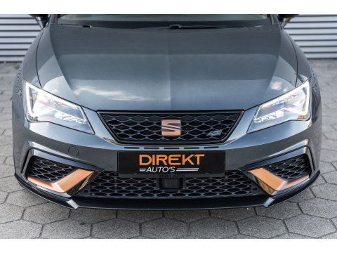 SEAT Leon ST 2.0 TSI 4DRIVE CUPRA R CARBON PANO BREMBO BEATS