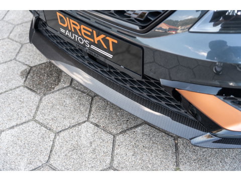 SEAT Leon ST 2.0 TSI 4DRIVE CUPRA R CARBON PANO BREMBO BEATS