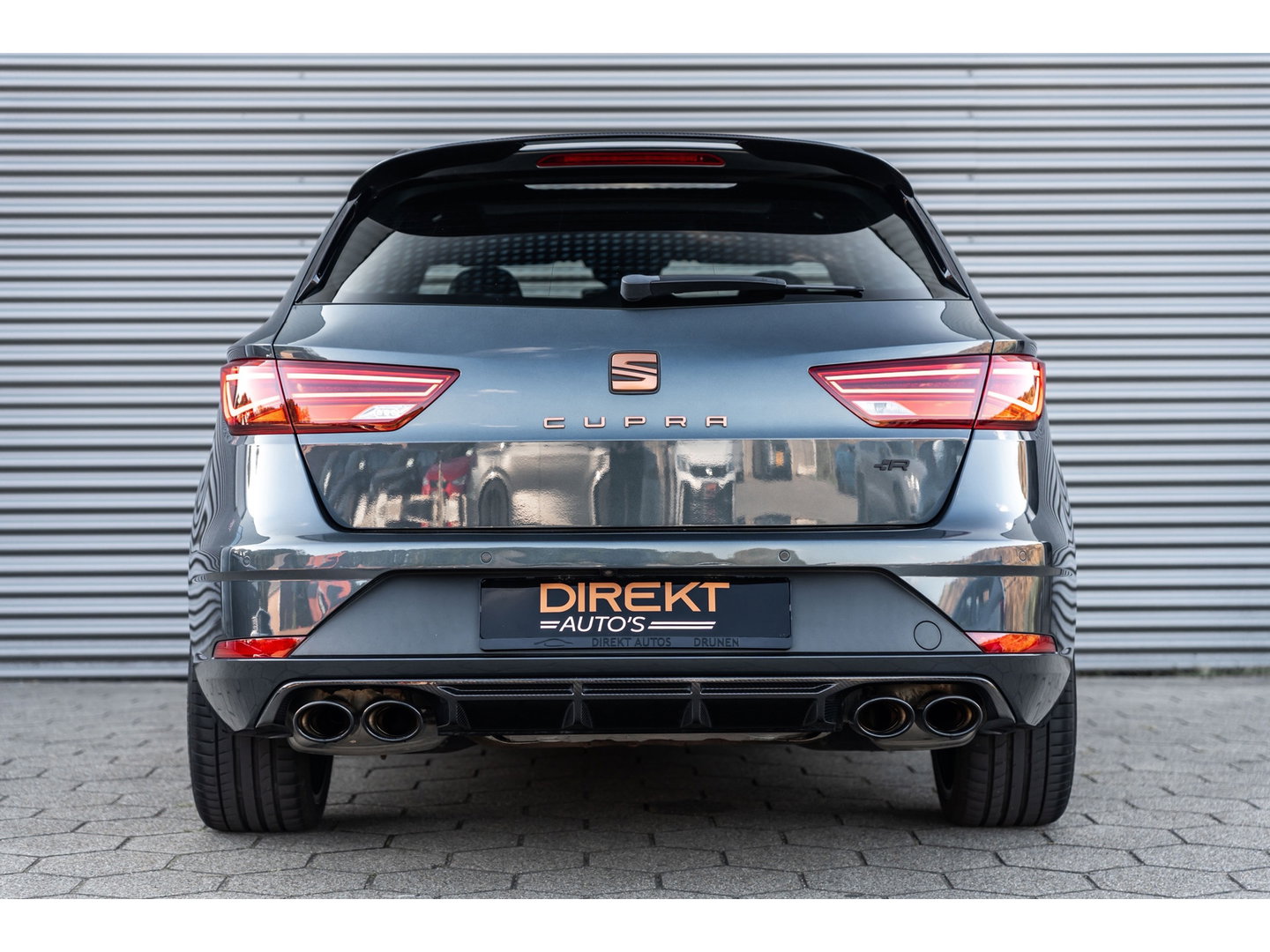 SEAT Leon ST 2.0 TSI 4DRIVE CUPRA R CARBON PANO BREMBO BEATS