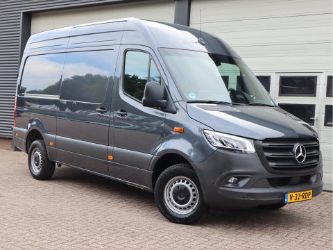 Mercedes-Benz Sprinter 317 CDI Euro 6 Automaat RWD - L2H2 - MBUX - Camera - LED - Cruise