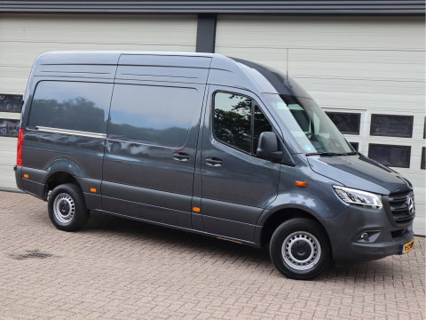 Mercedes-Benz Sprinter 317 CDI Euro 6 Automaat RWD - L2H2 - MBUX - Camera - LED - Cruise