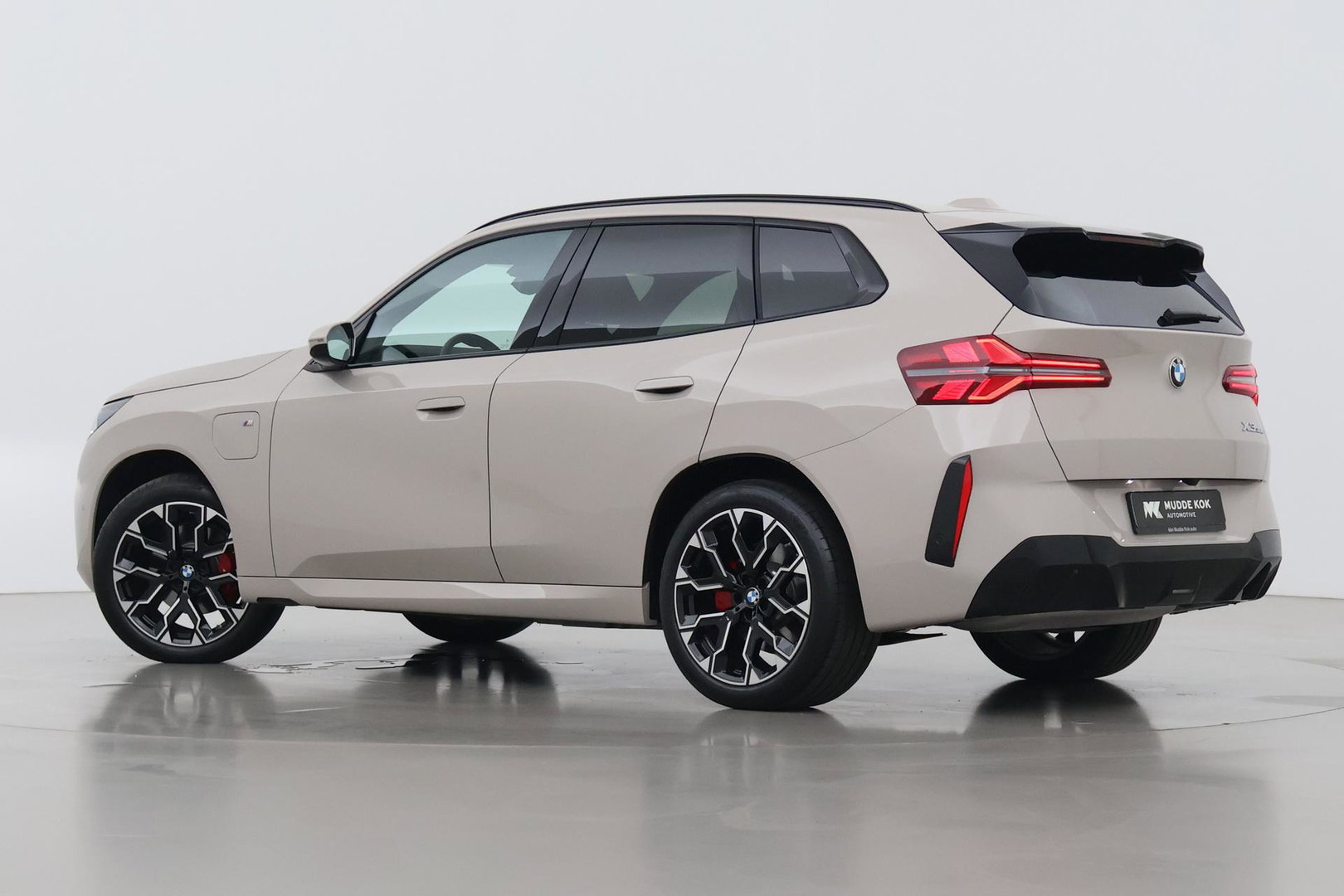 BMW X3 30e xDrive | M-Sport Pro | Trekhaak | Panoramadak | Head-up | ACC