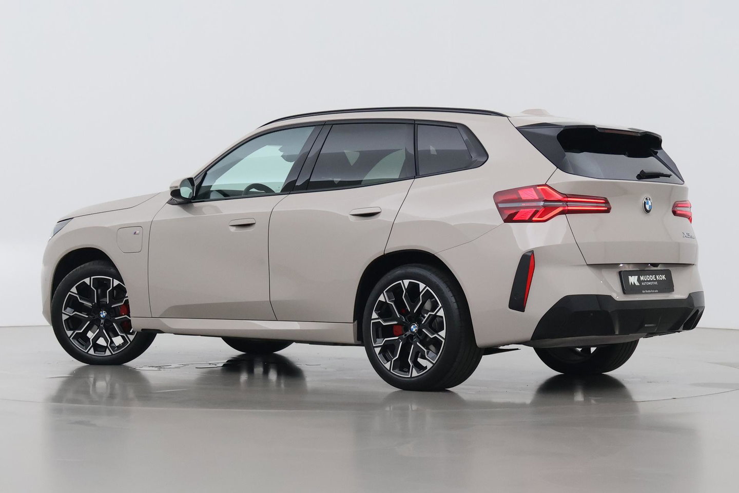 BMW X3 30e xDrive | M-Sport Pro | Trekhaak | Panoramadak | Head-up | ACC