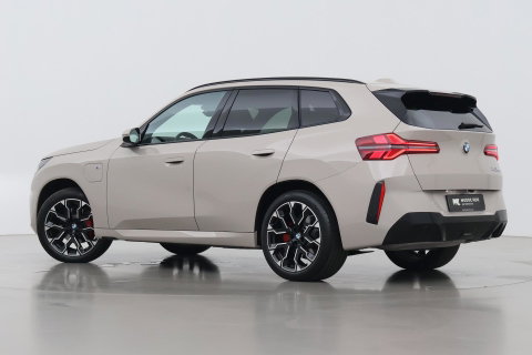 BMW X3 30e xDrive | M-Sport Pro | Trekhaak | Panoramadak | Head-up | ACC