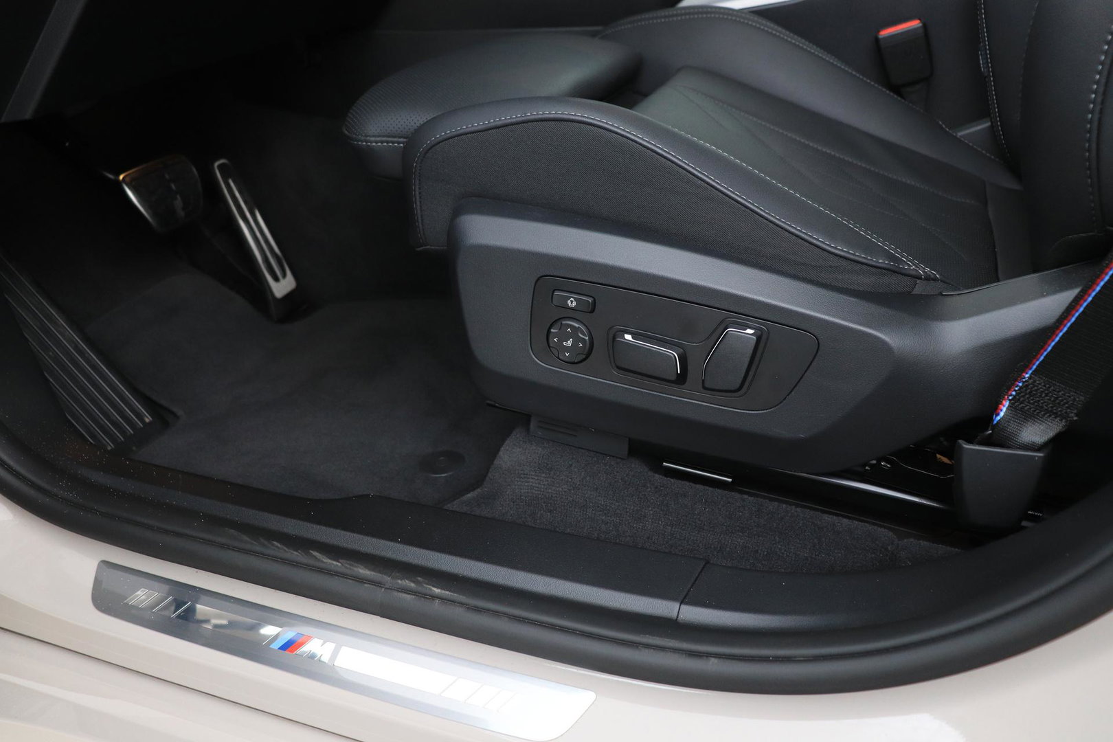 BMW X3 30e xDrive | M-Sport Pro | Trekhaak | Panoramadak | Head-up | ACC