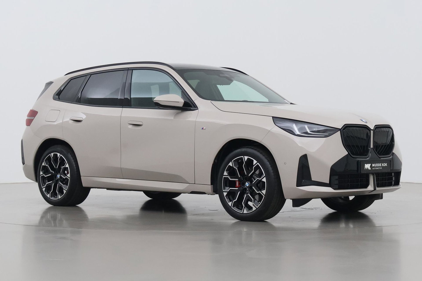 BMW X3 30e xDrive | M-Sport Pro | Trekhaak | Panoramadak | Head-up | ACC