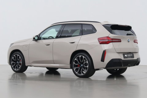 BMW X3 30e xDrive | M-Sport Pro | Trekhaak | Panoramadak | Head-up | ACC