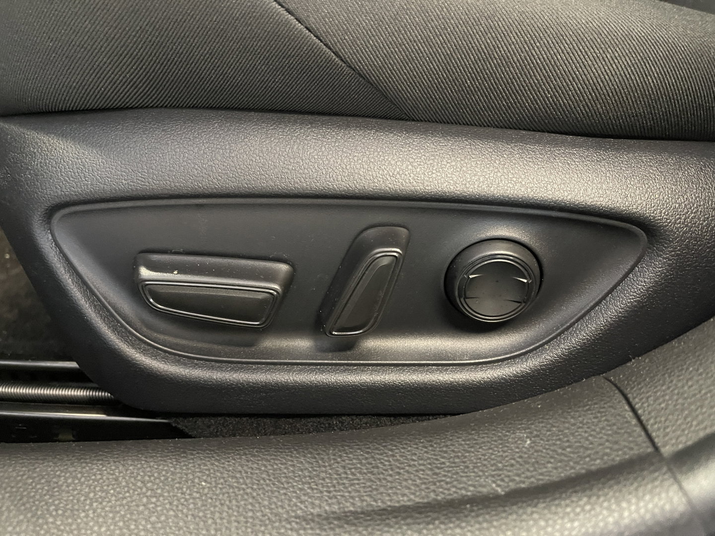Toyota Mirai Dynamic | Apple Carplay | Android Auto | Keyless Go/Entry | DAB | Camera Achter | Spraakbediening | Rijmodus Regeling |