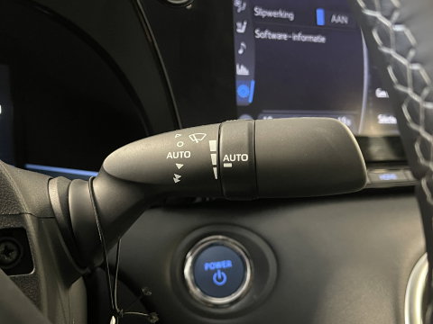 Toyota Mirai Dynamic | Apple Carplay | Android Auto | Keyless Go/Entry | DAB | Camera Achter | Spraakbediening | Rijmodus Regeling |