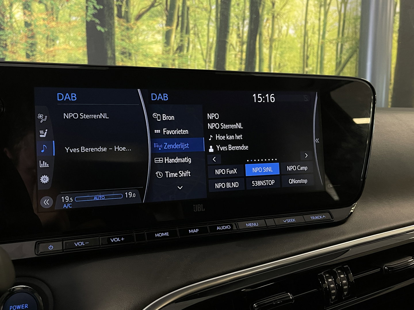 Toyota Mirai Dynamic | Apple Carplay | Android Auto | Keyless Go/Entry | DAB | Camera Achter | Spraakbediening | Rijmodus Regeling |