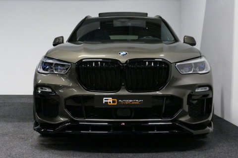 BMW X5 xDrive45e M Sport / Orig. Nederlands / Maxton Design Bodykit V.2 / Panoramadak Sky Lounge / Massage stoelen / Carbon inleg / Trekhaak / Elektr. verstelbare voorstoelen + memory / BMW Laser Koplampen / Bowers & Wilkins Sound-system / Head-up Display / Acht