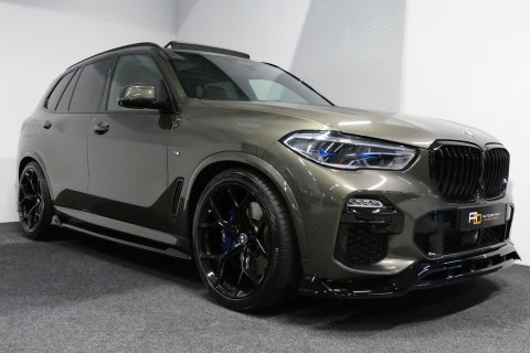 BMW X5 xDrive45e M Sport / Orig. Nederlands / Maxton Design Bodykit V.2 / Panoramadak Sky Lounge / Massage stoelen / Carbon inleg / Trekhaak / Elektr. verstelbare voorstoelen + memory / BMW Laser Koplampen / Bowers & Wilkins Sound-system / Head-up Display / Acht