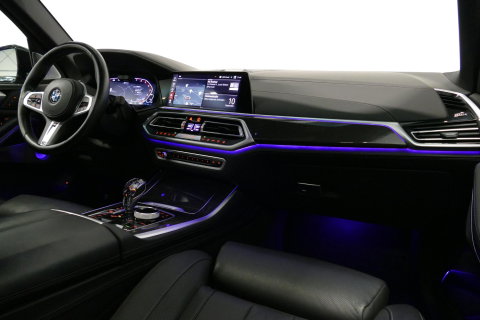 BMW X5 xDrive45e M Sport / Orig. Nederlands / Maxton Design Bodykit V.2 / Panoramadak Sky Lounge / Massage stoelen / Carbon inleg / Trekhaak / Elektr. verstelbare voorstoelen + memory / BMW Laser Koplampen / Bowers & Wilkins Sound-system / Head-up Display / Acht