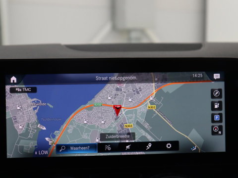 Mercedes-Benz EQA 250 Business Solution Luxury 67 kWh | SOH 94,7% | Half leder | Cruise control | Dodehoek detectie | Stoelverwarming | Camera | Park assist | Navigatie | Sfeerverlichting | Elektrische achterklep