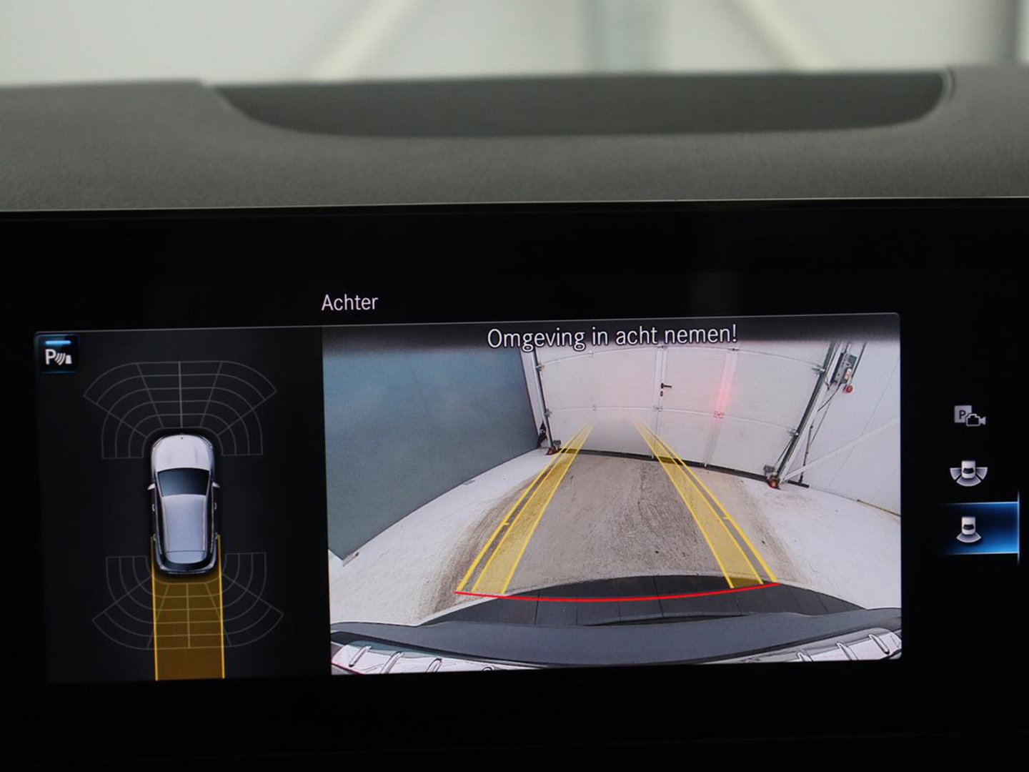 Mercedes-Benz EQA 250 Business Solution Luxury 67 kWh | SOH 94,7% | Half leder | Cruise control | Dodehoek detectie | Stoelverwarming | Camera | Park assist | Navigatie | Sfeerverlichting | Elektrische achterklep
