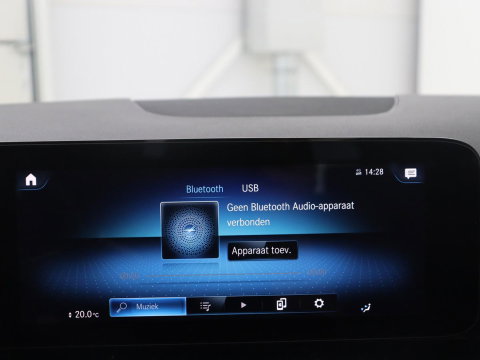 Mercedes-Benz EQA 250 Business Solution Luxury 67 kWh | SOH 94,7% | Half leder | Cruise control | Dodehoek detectie | Stoelverwarming | Camera | Park assist | Navigatie | Sfeerverlichting | Elektrische achterklep