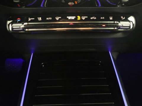 Mercedes-Benz EQA 250 Business Solution Luxury 67 kWh | SOH 94,7% | Half leder | Cruise control | Dodehoek detectie | Stoelverwarming | Camera | Park assist | Navigatie | Sfeerverlichting | Elektrische achterklep