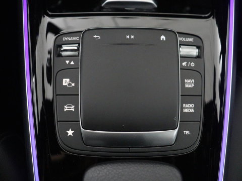 Mercedes-Benz EQA 250 Business Solution Luxury 67 kWh | SOH 94,7% | Half leder | Cruise control | Dodehoek detectie | Stoelverwarming | Camera | Park assist | Navigatie | Sfeerverlichting | Elektrische achterklep