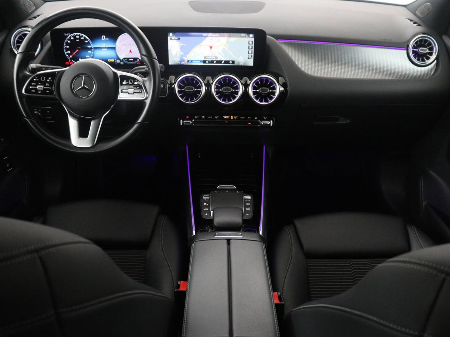 Mercedes-Benz EQA 250 Business Solution Luxury 67 kWh | SOH 94,7% | Half leder | Cruise control | Dodehoek detectie | Stoelverwarming | Camera | Park assist | Navigatie | Sfeerverlichting | Elektrische achterklep