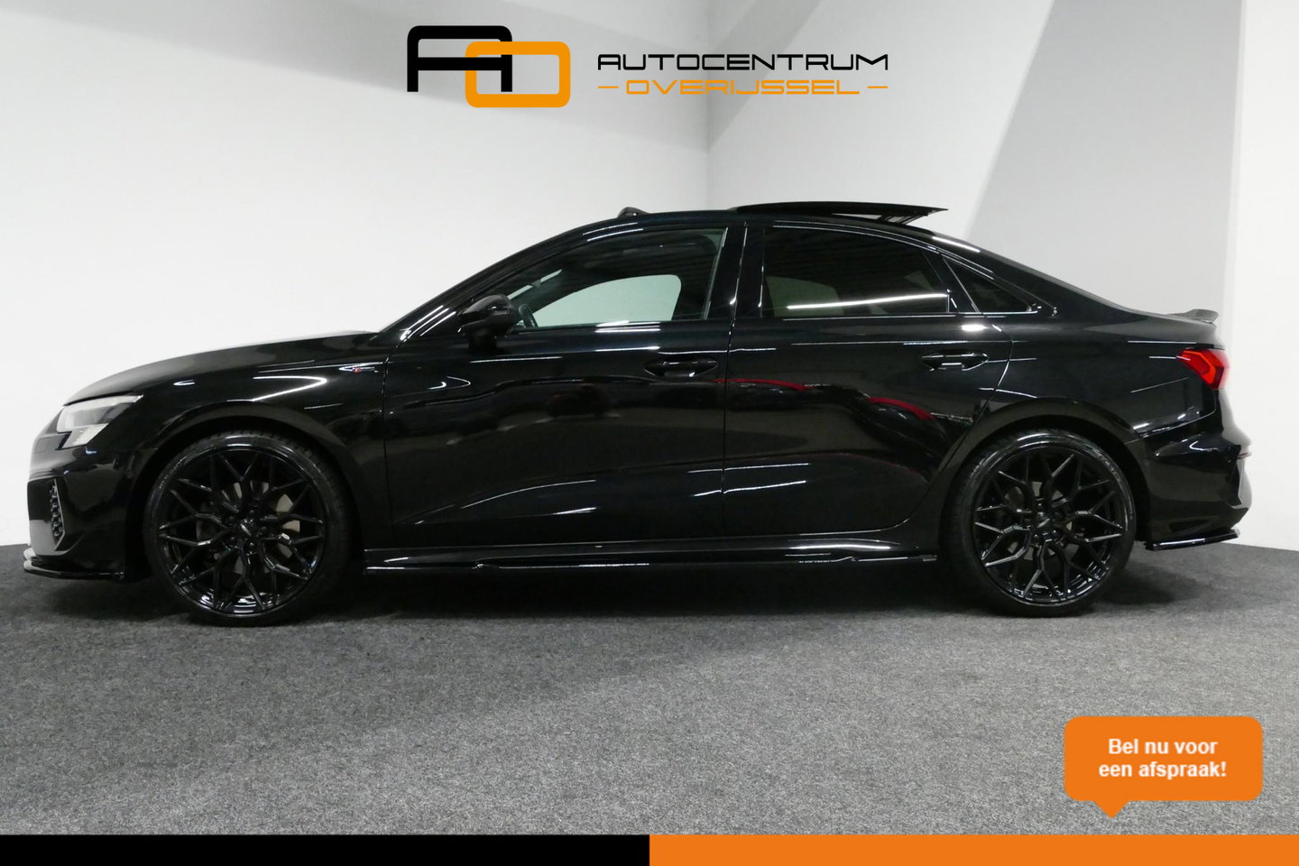Audi A3 Limousine 35 TDI S Line / S-Line ex- & interieur / Maxton Design Bodykit / Panoramadak / S Sportstoelen / Bang & Olufsen Sound / Matrix LED / Ambienteverlichting / Stoelverwarming / Apple Carplay - Android Auto / 19'' LMV Vossen look / Black Optic pakket 