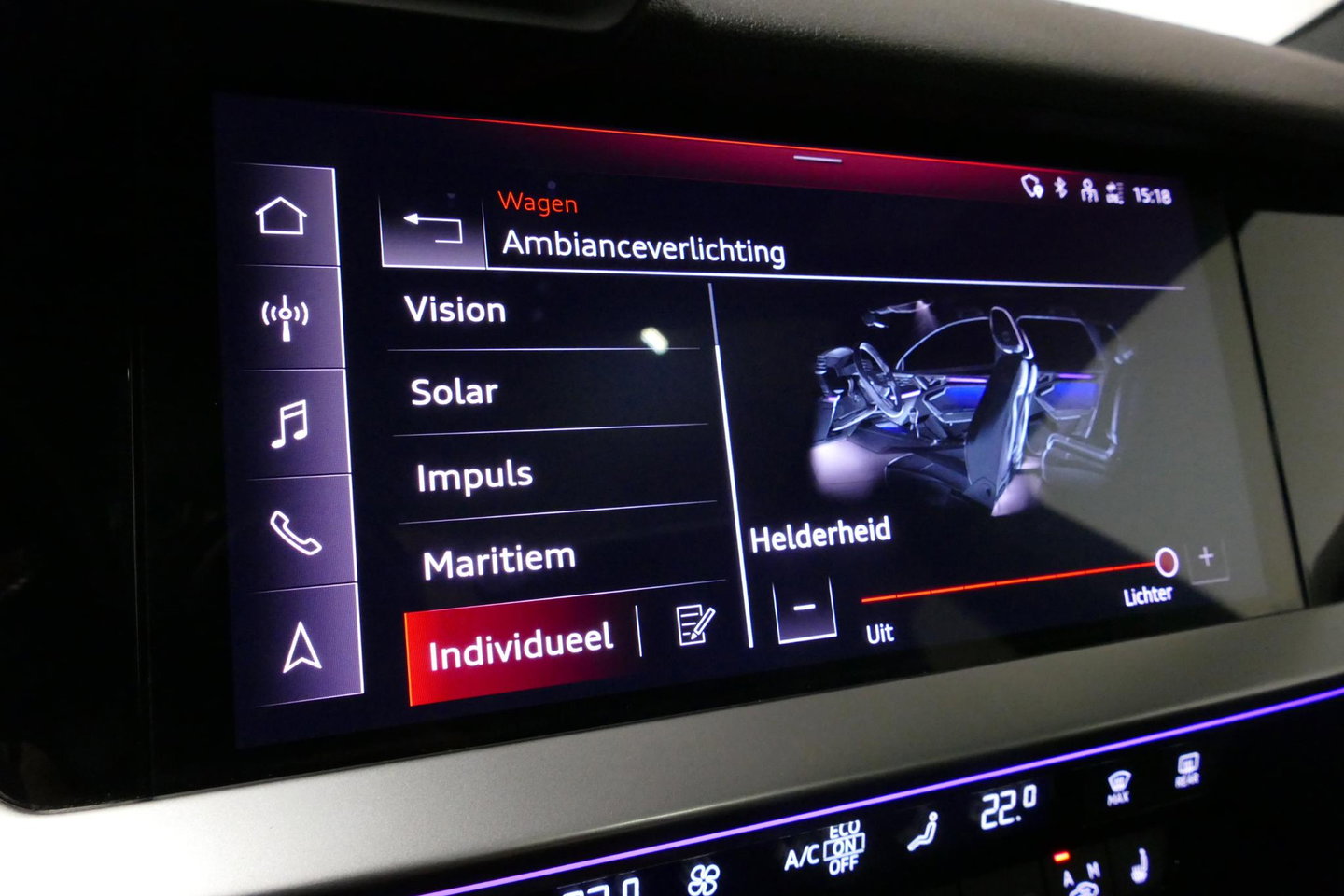 Audi A3 Limousine 35 TDI S Line / S-Line ex- & interieur / Maxton Design Bodykit / Panoramadak / S Sportstoelen / Bang & Olufsen Sound / Matrix LED / Ambienteverlichting / Stoelverwarming / Apple Carplay - Android Auto / 19'' LMV Vossen look / Black Optic pakket 