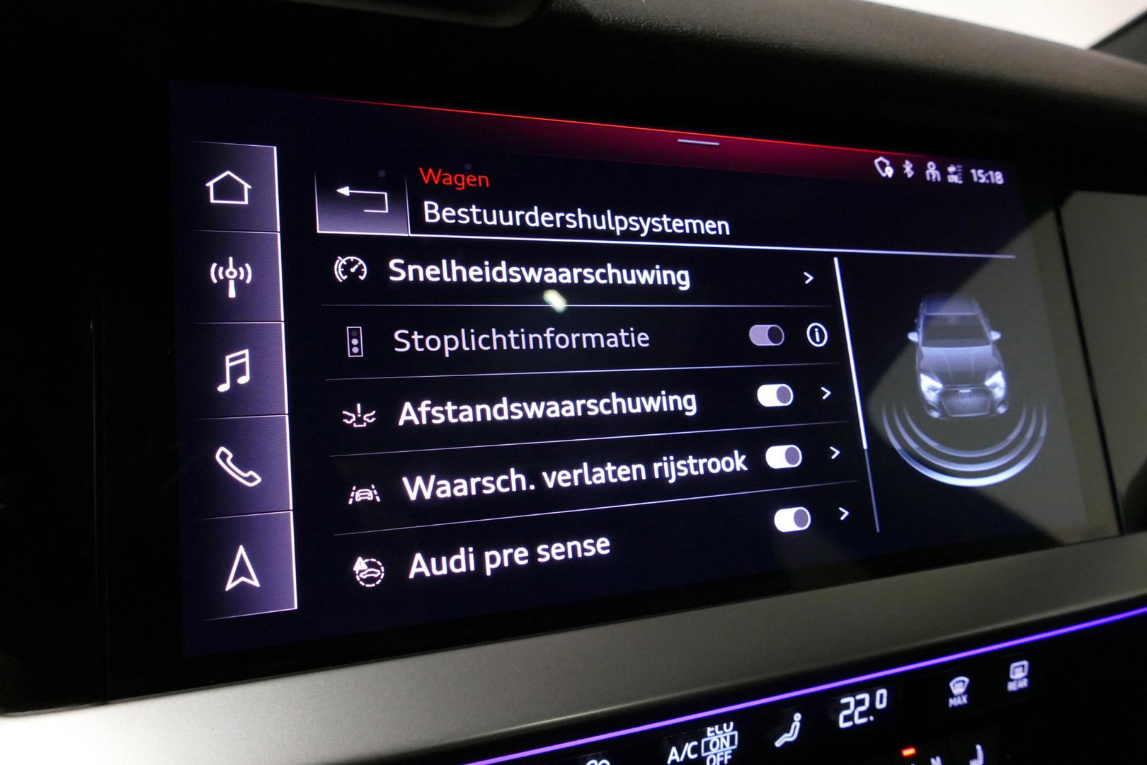 Audi A3 Limousine 35 TDI S Line / S-Line ex- & interieur / Maxton Design Bodykit / Panoramadak / S Sportstoelen / Bang & Olufsen Sound / Matrix LED / Ambienteverlichting / Stoelverwarming / Apple Carplay - Android Auto / 19'' LMV Vossen look / Black Optic pakket 