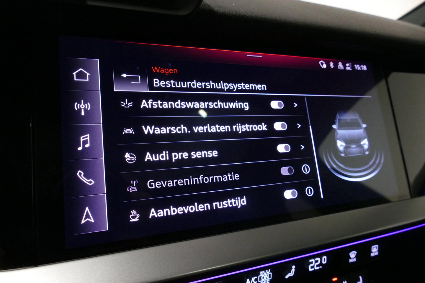 Audi A3 Limousine 35 TDI S Line / S-Line ex- & interieur / Maxton Design Bodykit / Panoramadak / S Sportstoelen / Bang & Olufsen Sound / Matrix LED / Ambienteverlichting / Stoelverwarming / Apple Carplay - Android Auto / 19'' LMV Vossen look / Black Optic pakket 