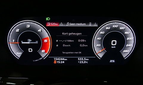 Audi A3 Limousine 35 TDI S Line / S-Line ex- & interieur / Maxton Design Bodykit / Panoramadak / S Sportstoelen / Bang & Olufsen Sound / Matrix LED / Ambienteverlichting / Stoelverwarming / Apple Carplay - Android Auto / 19'' LMV Vossen look / Black Optic pakket 