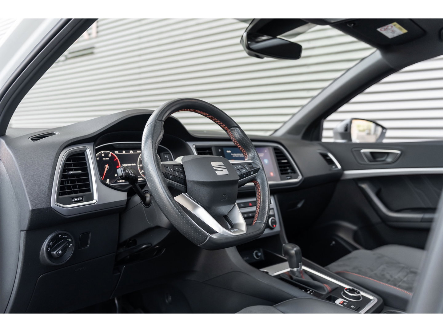 SEAT Ateca 2.0 TSI 4Drive FR PANO BEATS TREKHAAK CAMERA 360