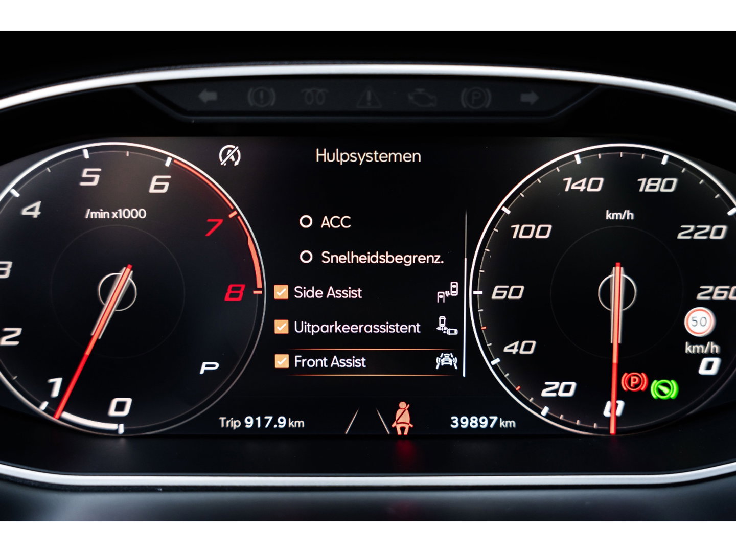 SEAT Ateca 2.0 TSI 4Drive FR PANO BEATS TREKHAAK CAMERA 360
