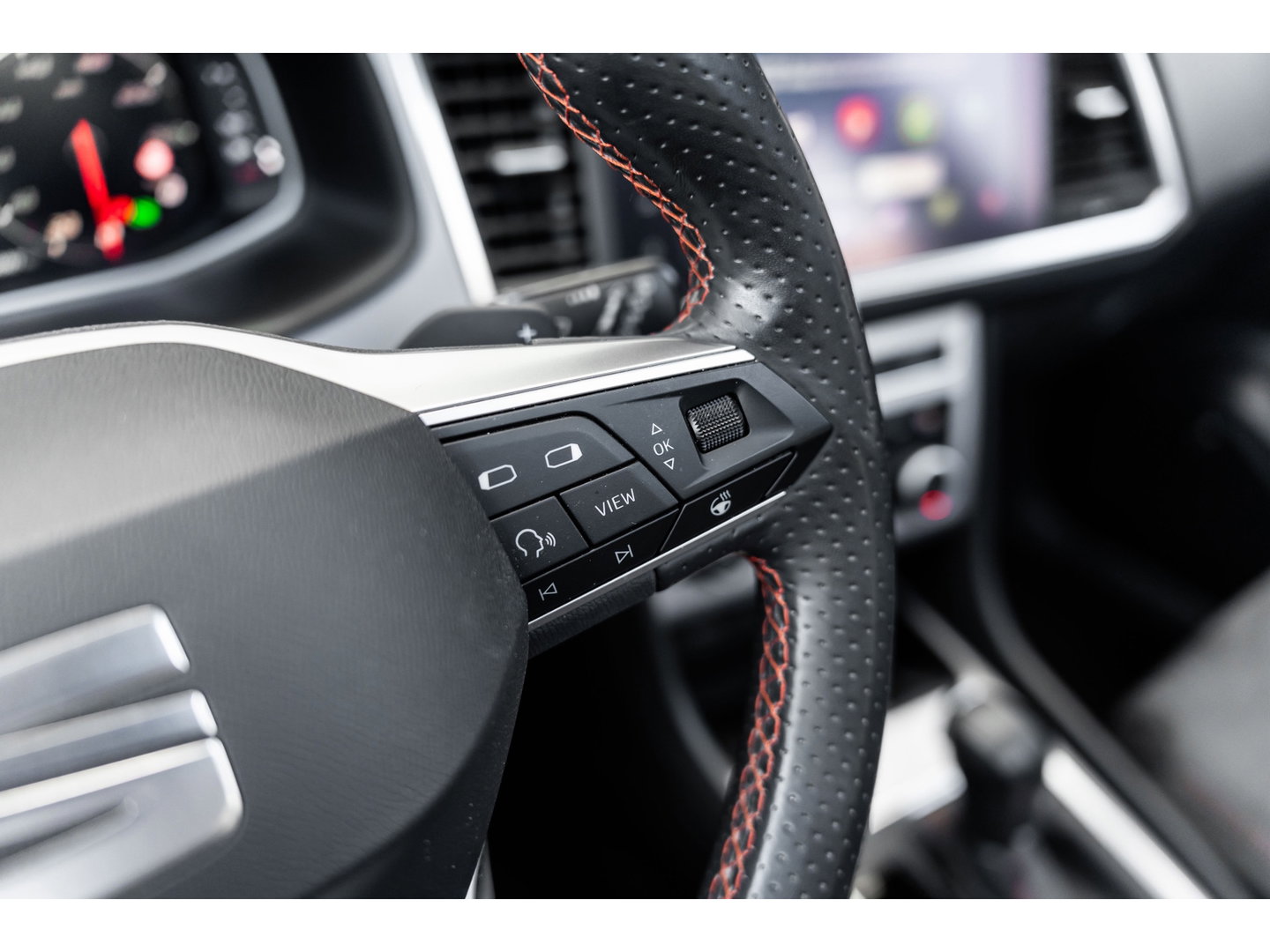 SEAT Ateca 2.0 TSI 4Drive FR PANO BEATS TREKHAAK CAMERA 360