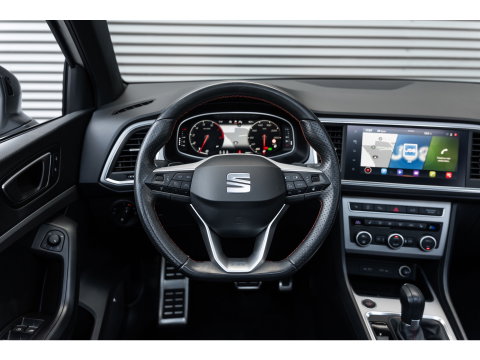 SEAT Ateca 2.0 TSI 4Drive FR PANO BEATS TREKHAAK CAMERA 360